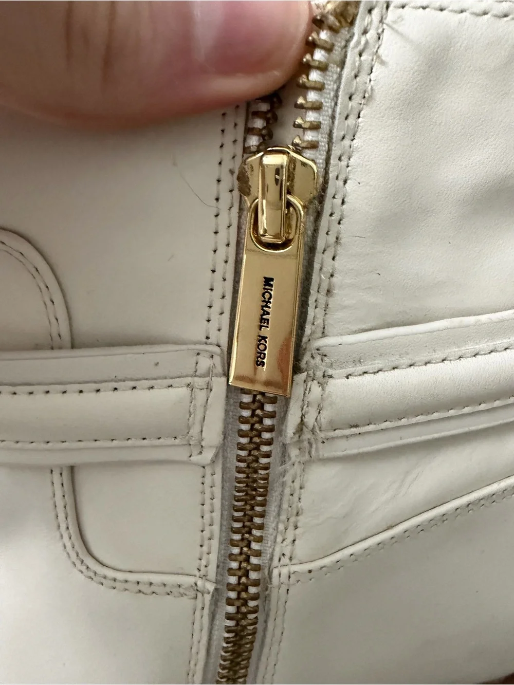 Michael Kors Mindy Leather Boots in Ivory Size 9